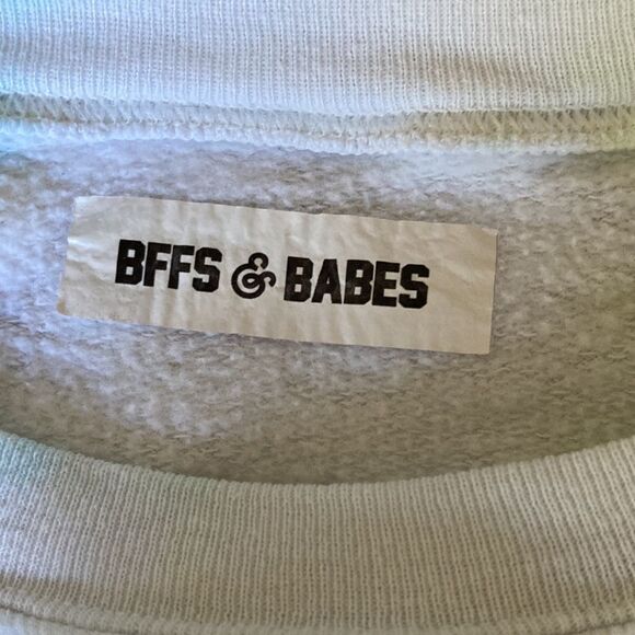 Women’s Graphic Tye Dye MAMA Crewneck Sweatshirt Size Medium - Picture 6 of 10